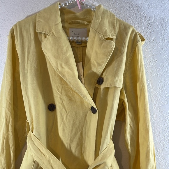 A New Day Women's Button Up Linen Trench Coat Jacket Yellow Linen/Rayon Pockets - Picture 3 of 14